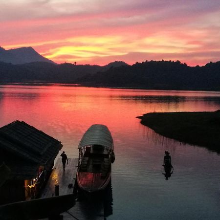 Nirvana Archipel Resort Vang Vieng Exterior foto